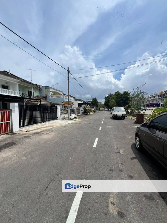 Doube Storey Terrace House @ 1065 Jalan Sri Putri 2, Taman Sri Putri, Kulai, Johor. Near Taman Permai, Industri Kulai, Indahpura, Johor, Kulai