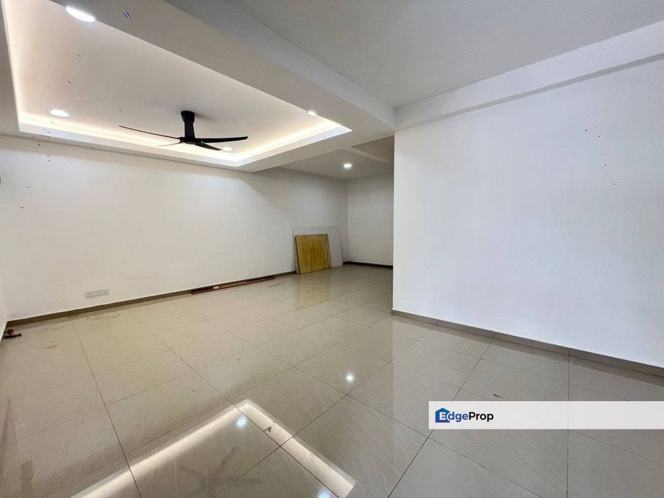 Doube Storey Terrace House @ 1065 Jalan Sri Putri 2, Taman Sri Putri, Kulai, Johor. Near Taman Permai, Industri Kulai, Indahpura, Johor, Kulai