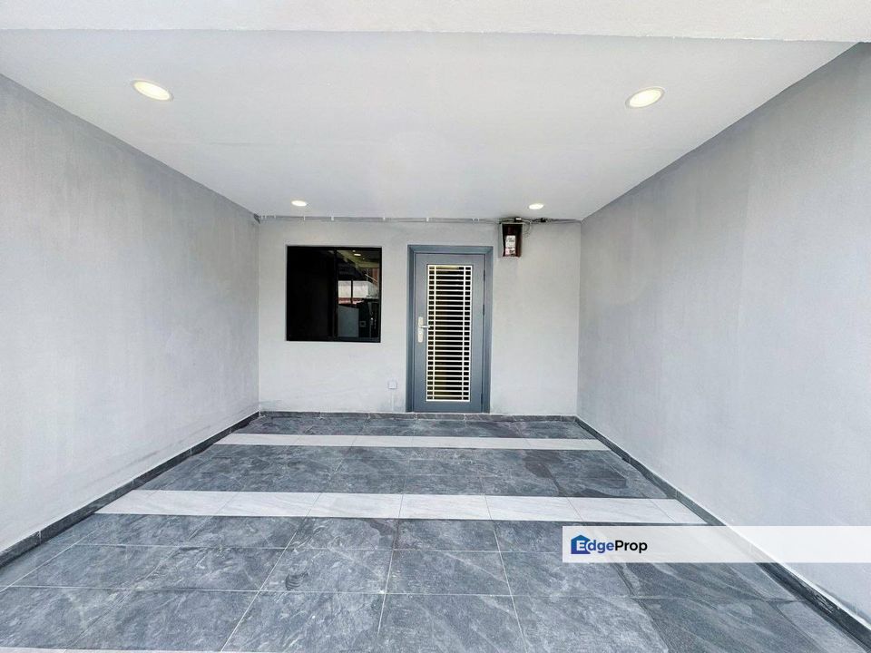 Double Storey Low Cost @ Jalan Lading 16, Taman Puteri Wangsa, Ulu Tiram, Johor. Desa Jaya, Pelangi Indah, Bukit Jaya, Johor, Ulu Tiram