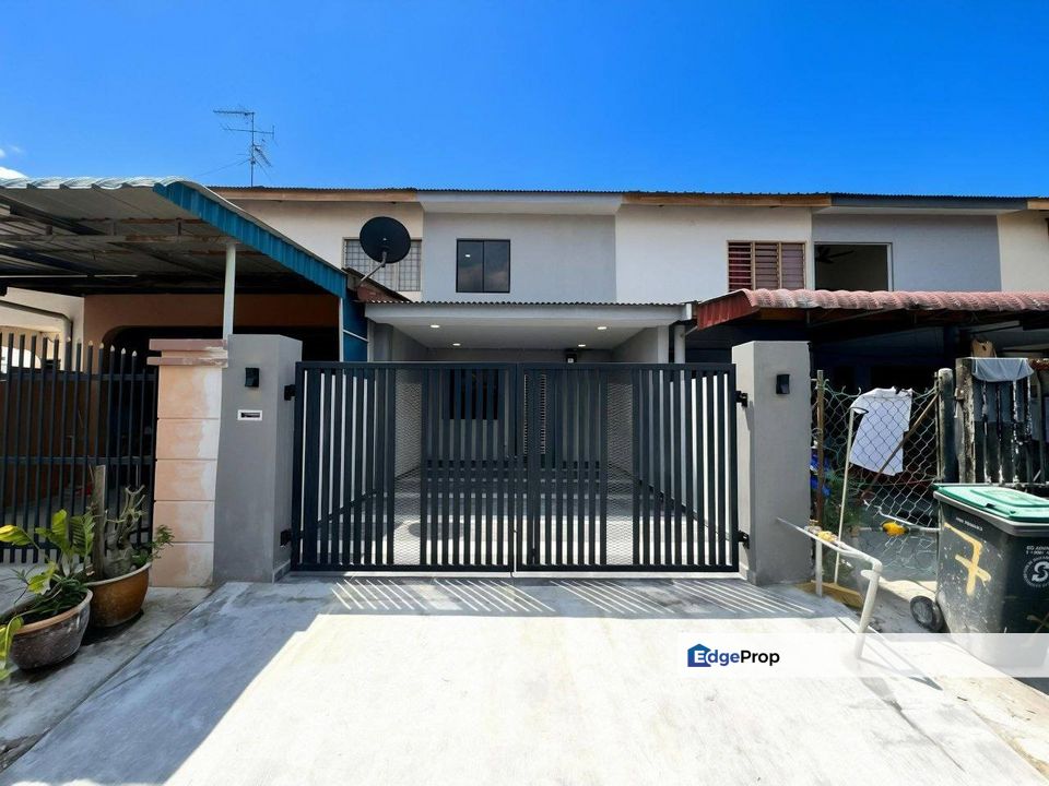 Double Storey Low Cost @ Jalan Lading 16, Taman Puteri Wangsa, Ulu Tiram, Johor. Desa Jaya, Pelangi Indah, Bukit Jaya, Johor, Ulu Tiram