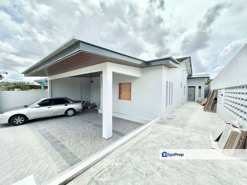 Single Storey Semi D House @ 18 Jalan Emas 14, Taman Sri Skudai, Skudai, Johor. Near Sutera, Tun Aminah, Perling, Johor, Skudai