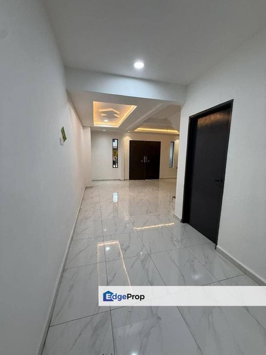 Double Storey Medium Low Cost House @ 32 Jalan Nusaria 5/4, Taman Nusantara, Gelang Patah, Johor. Near Iskandar Puteri, Nusajaya, Eco Botanic, Johor, Gelang Patah