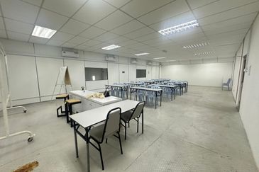 Kempas Utama Industrial Park