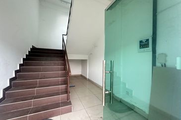 Kempas Utama Industrial Park