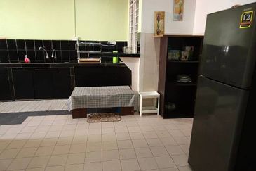 Jalan Jaya Putra 2/7