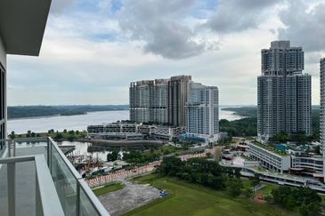 Imperia @ Puteri Harbour