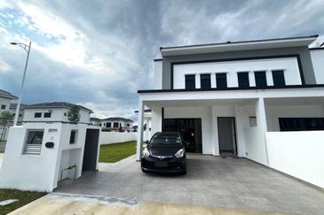 Tate Dalton @ Eco Botanic 2