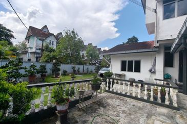 Taman Tampoi Utama