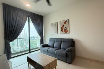 The M @ Medini Macrolink