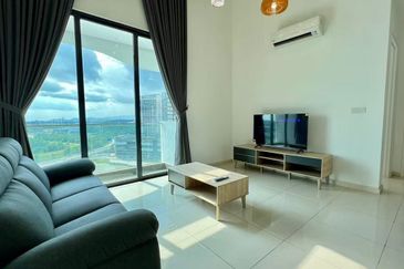 The M @ Medini Macrolink