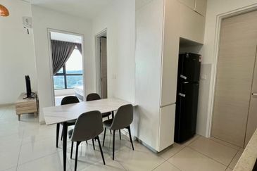 The M @ Medini Macrolink