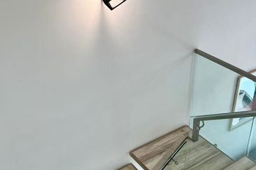 The M @ Medini Macrolink