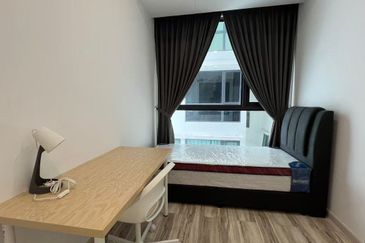 The M @ Medini Macrolink