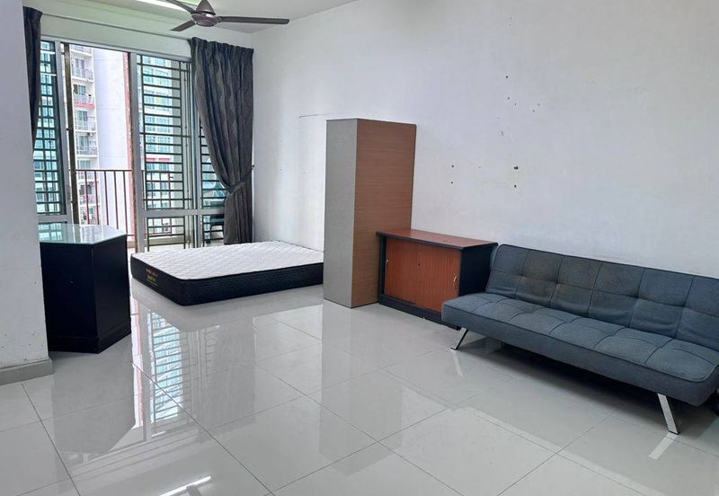 Dedaun Hijau (Greenfield Regency)