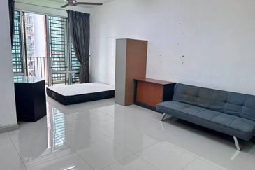 Dedaun Hijau (Greenfield Regency)