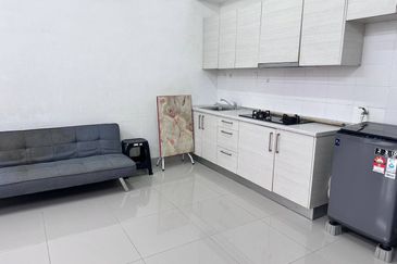 Dedaun Hijau (Greenfield Regency)