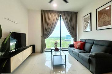 The M @ Medini Macrolink