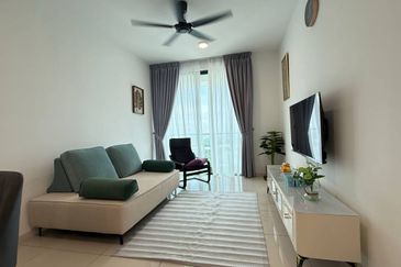 The M @ Medini Macrolink