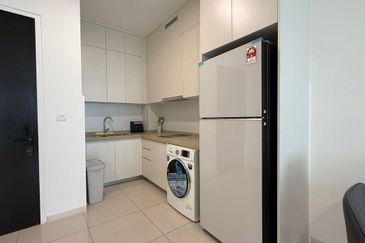 The M @ Medini Macrolink