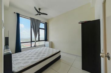 D'Summit Residences @ Kempas Utama