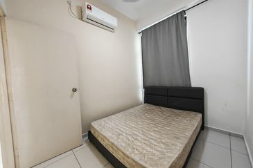 D'Summit Residences @ Kempas Utama