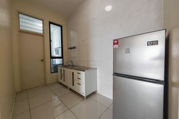 D'Summit Residences @ Kempas Utama