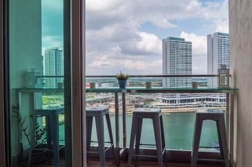 Puteri Cove Residences