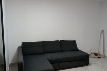 Almas Suites @ Puteri Harbour