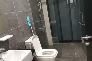 Almas Suites @ Puteri Harbour