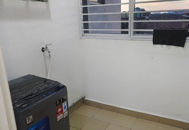 Dedaun Hijau (Greenfield Regency)