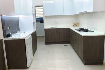 Dedaun Hijau (Greenfield Regency)