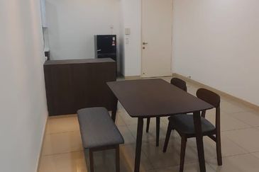 Dedaun Hijau (Greenfield Regency)