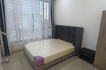 Dedaun Hijau (Greenfield Regency)