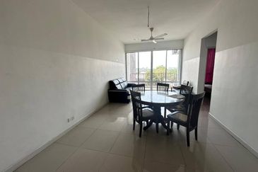 Dedaun Hijau (Greenfield Regency)