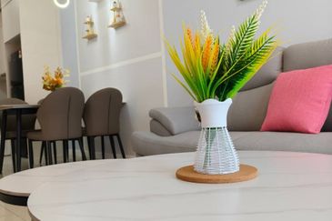 The M @ Medini Macrolink