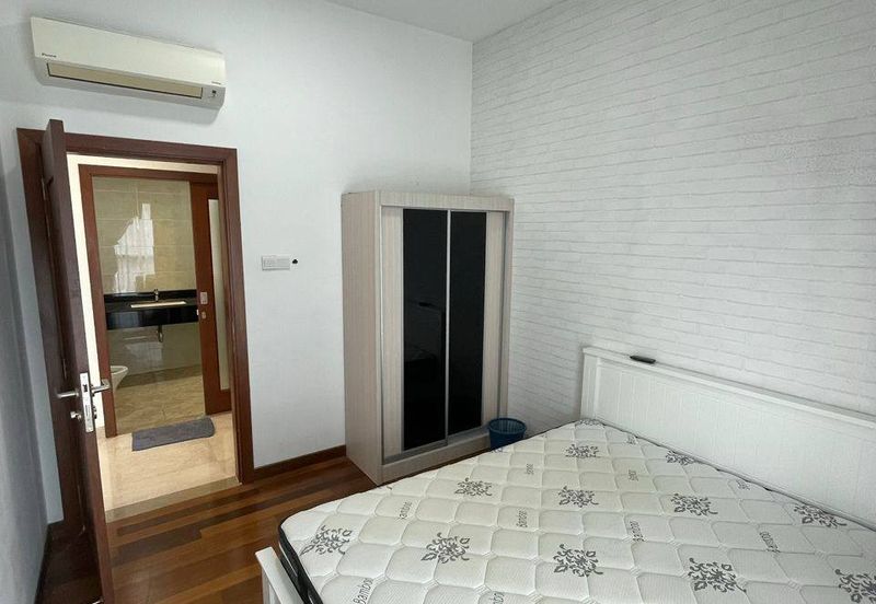 Paradiso Nuova Medini