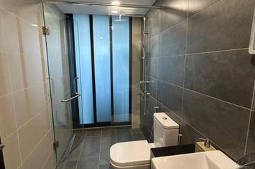 Almas Suites @ Puteri Harbour