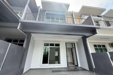 Austin Residence @Taman Mount Austin