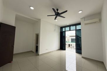 Austin Residence @Taman Mount Austin