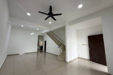 Austin Residence @Taman Mount Austin