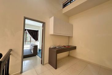 Jalan Sutera Pulai 1/5