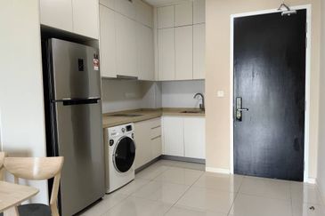 The M @ Medini Macrolink