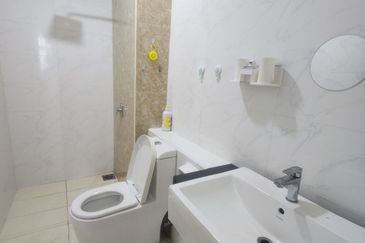 D'Summit Residences @ Kempas Utama