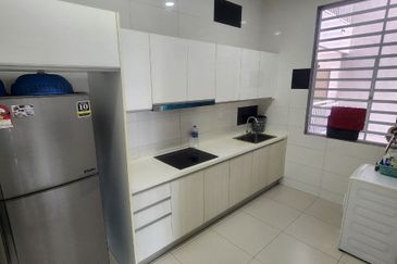 D'Summit Residences @ Kempas Utama