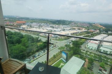 D'Summit Residences @ Kempas Utama