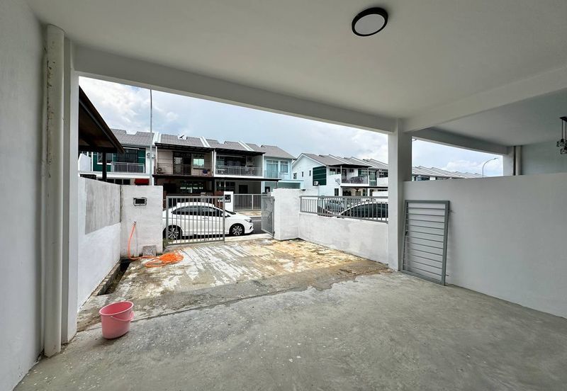 Clover @ Taman Pulai Mutiara 2