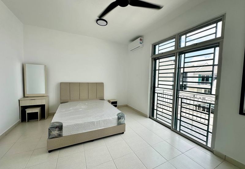 Clover @ Taman Pulai Mutiara 2