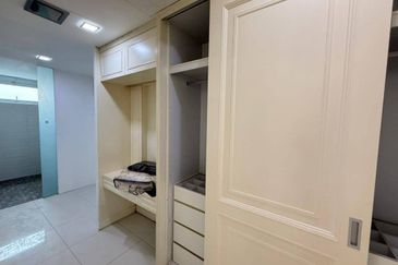 Jalan Perjiranan 11/1