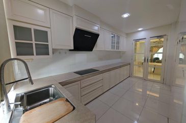 Jalan Perjiranan 11/1