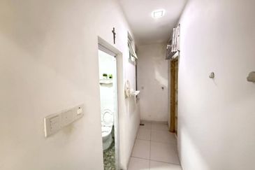 Jalan Perjiranan 11/1